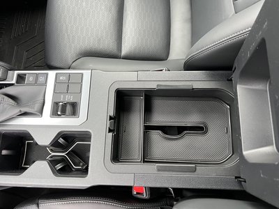 صورة 48 لـ 2025 Toyota LAND CRUISER 250