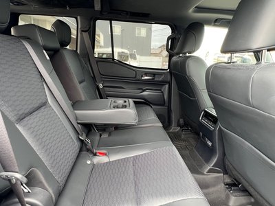 صورة 69 لـ 2025 Toyota LAND CRUISER 250