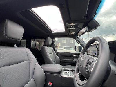 صورة 37 لـ 2025 Toyota LAND CRUISER 250