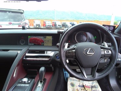 2021 Lexus LC photo 10