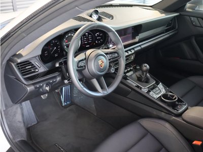 2024 Porsche 911 photo 12