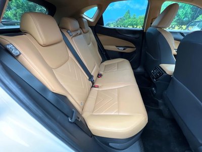صورة مصغرة 9 لـ 2023 Lexus NX