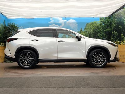 صورة مصغرة 31 لـ 2023 Lexus NX