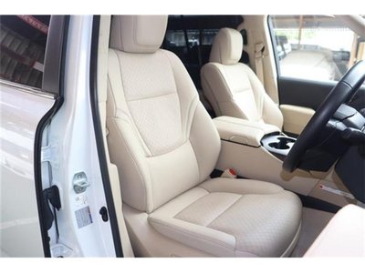 صورة 9 لـ 2022 Toyota LAND CRUISER 300