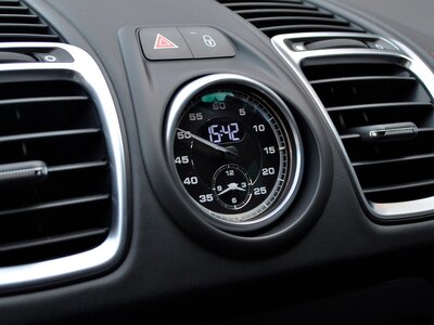 صورة مصغرة 23 لـ 2015 Porsche CAYMAN