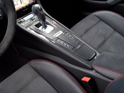 صورة مصغرة 31 لـ 2015 Porsche CAYMAN
