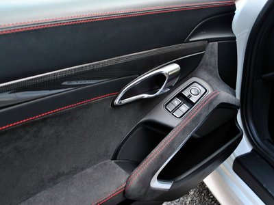 صورة مصغرة 27 لـ 2015 Porsche CAYMAN