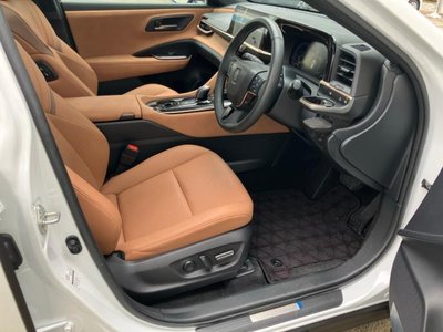 صورة 8 لـ 2025 Toyota CROWN SPORT