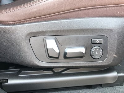 2023 BMW X4 thumbnail 26