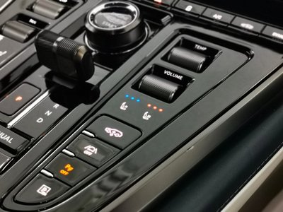 صورة مصغرة 16 لـ 2024 Aston Martin DBX