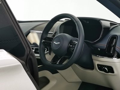 صورة مصغرة 9 لـ 2024 Aston Martin DBX