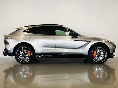 صورة مصغرة 31 لـ 2024 Aston Martin DBX
