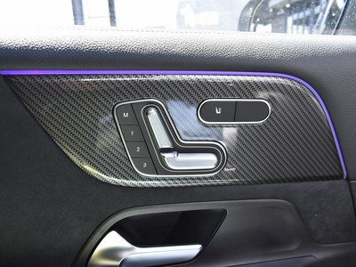 2025 Mercedes-BENZ GLA thumbnail 28
