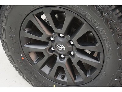 صورة مصغرة 34 لـ 2023 Toyota LAND CRUISER PRADO
