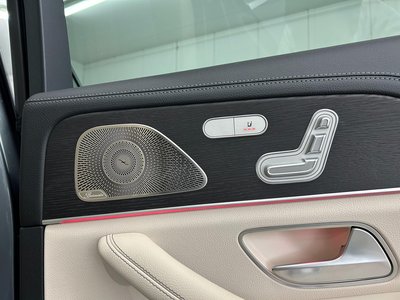 2023 Mercedes-BENZ GLS thumbnail 23