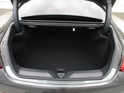 صورة 9 لـ 2023 Mercedes-BENZ CLS