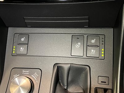 صورة مصغرة 15 لـ 2022 Lexus IS