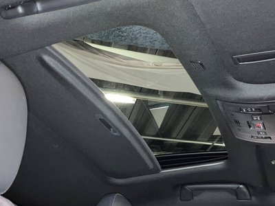 صورة مصغرة 27 لـ 2022 Lexus IS