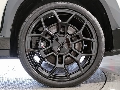 2026 BMW XM photo 27