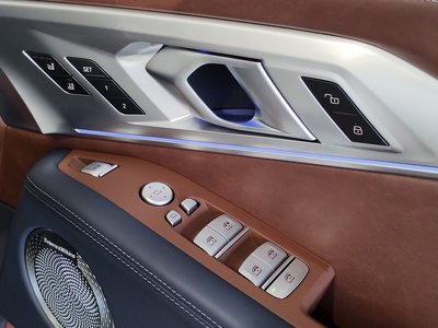 2026 BMW XM photo 52