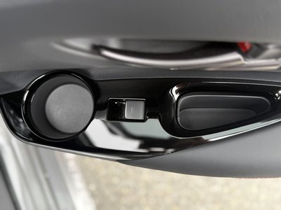 2024 Toyota GR COROLLA — миниатюра 16
