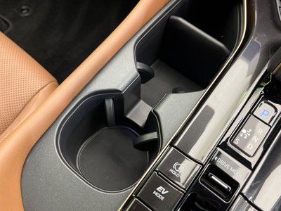2025 Toyota CROWN ESTATE thumbnail 63