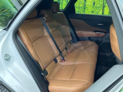 2025 Toyota CROWN ESTATE photo 9
