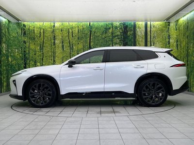 2025 Toyota CROWN ESTATE thumbnail 35