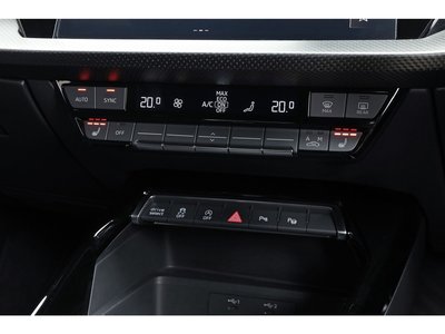 صورة 30 لـ 2022 AUDI RS3 SPORTBACK