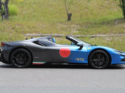 صورة 5 لـ 2022 Ferrari SF90 SPIDER