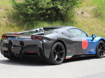 صورة 12 لـ 2022 Ferrari SF90 SPIDER