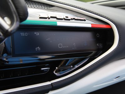 2022 Ferrari SF90 SPIDER — фото 59