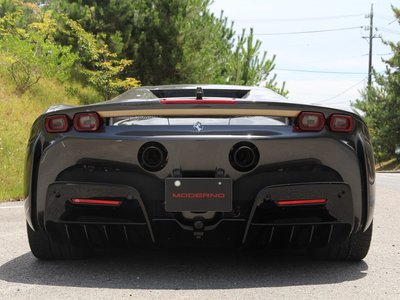 صورة 9 لـ 2022 Ferrari SF90 SPIDER