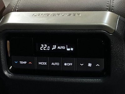 صورة 36 لـ 2024 Toyota LAND CRUISER 250