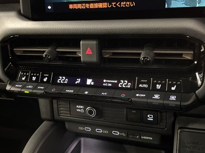 صورة 42 لـ 2024 Toyota LAND CRUISER 250