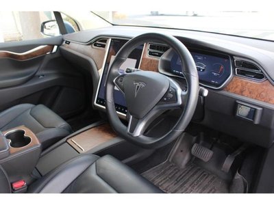 2017 Tesla MODEL X 照片 24