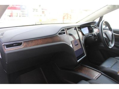 2017 Tesla MODEL X 照片 18