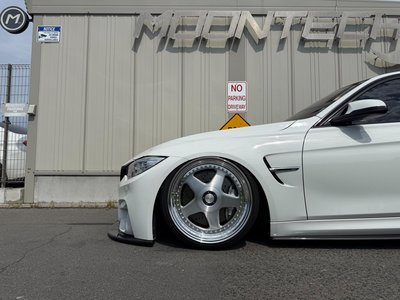 2017 BMW M3 SEDAN photo 4