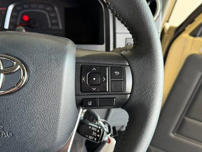 2025 Toyota LAND CRUISER 70 thumbnail 50