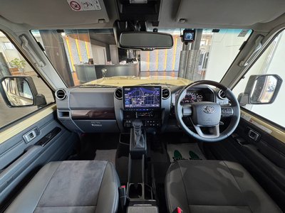 2025 Toyota LAND CRUISER 70 thumbnail 47