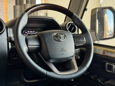 2025 Toyota LAND CRUISER 70 thumbnail 49