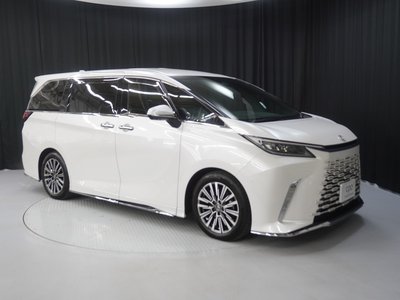 صورة 7 لـ 2024 Lexus LM