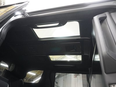 صورة 15 لـ 2024 Lexus LM