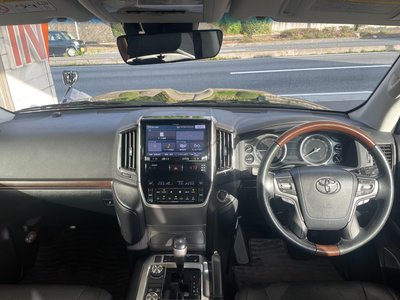 صورة 6 لـ 2017 Toyota LAND CRUISER 200