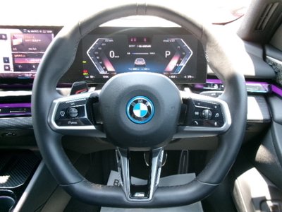 2025 BMW I5 TOURING photo 22
