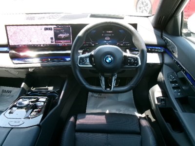 2025 BMW I5 TOURING photo 44