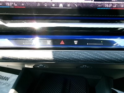 2025 BMW I5 TOURING photo 31