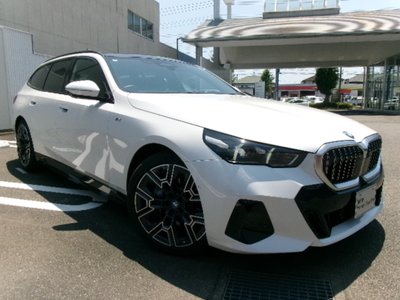 2025 BMW I5 TOURING photo 6