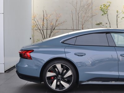 2024 AUDI E-TRON GT QUATTRO thumbnail 28