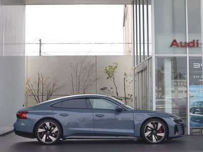 2024 AUDI E-TRON GT QUATTRO thumbnail 23